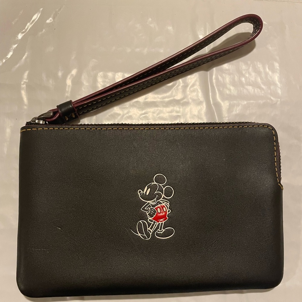 Coach Disney Mickey Mouse Wristlet Corner Zip